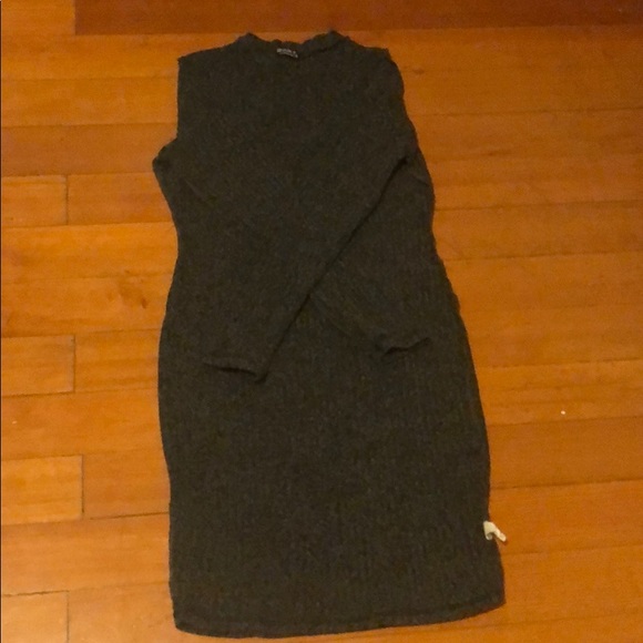 Dress - Picture 1 of 1